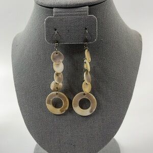 Used Set of earrings